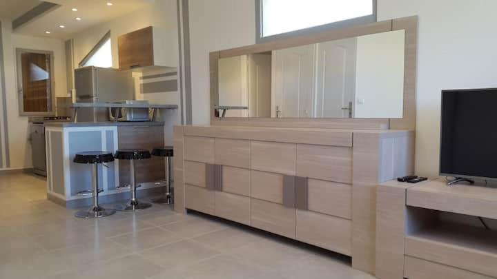 Studio Climatise Avec Terrasse Et Wi Fi . Apartment Saint Marcel les Valence Bagian luar foto